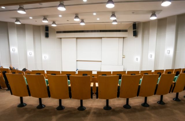 見上愛は頭がいい！出身高校＆大学は？学歴偏差値について詳しく調べて解説